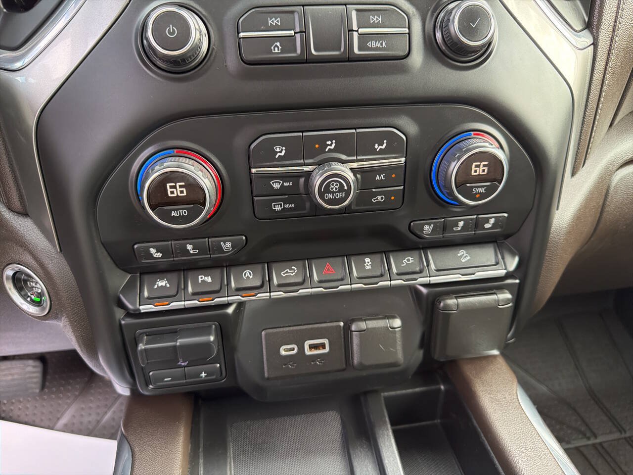Used 2019 Chevrolet Silverado 1500 LTZ AWD/4WD image 29