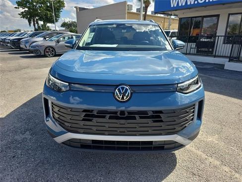 New 2026 Volkswagen Tiguan SE image 2