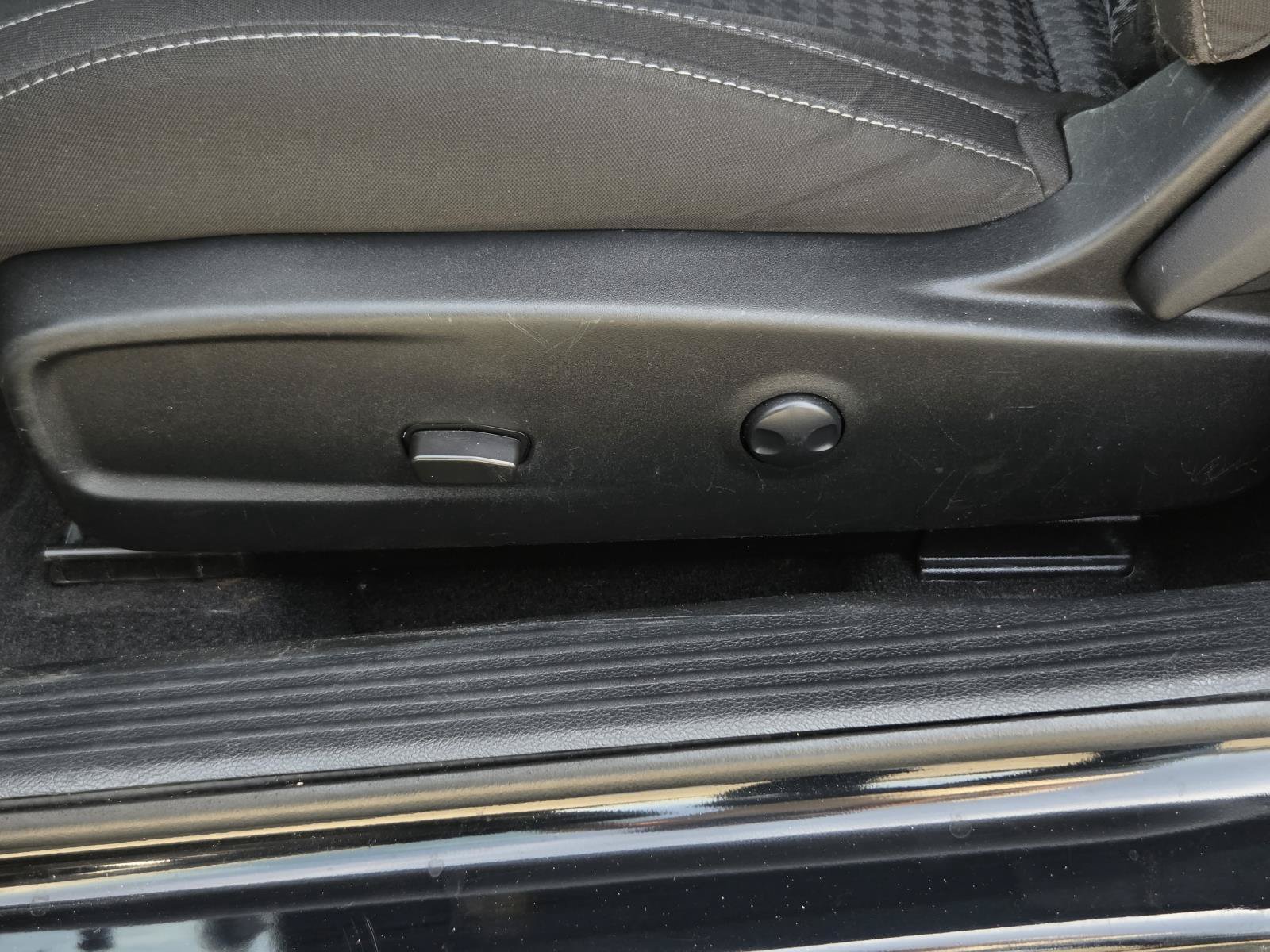 Used 2022 Dodge Challenger GT RWD image 20