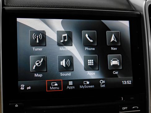 Used 2017 Porsche Cayenne S AWD/4WD image 36