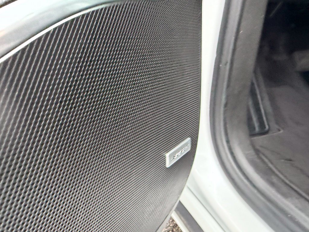 Used 2021 Buick Enclave Avenir w/ Avenir Technology Package FWD image 27