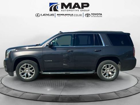 Used 2017 GMC Yukon SLT w/ HD Trailering Package AWD/4WD image 2