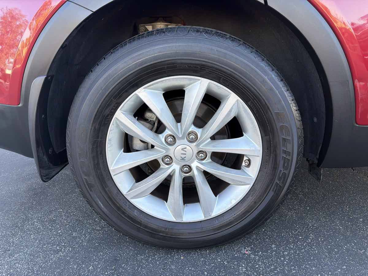 Used 2016 Kia Sorento FWD w/ LX Convenience Package image 43