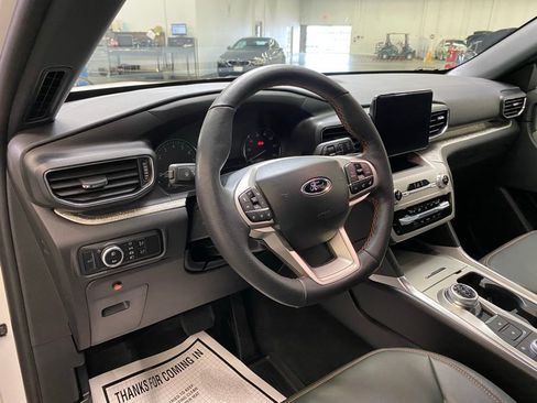 Used 2024 Ford Explorer Timberline w/ Timberline Technology Package AWD/4WD image 33