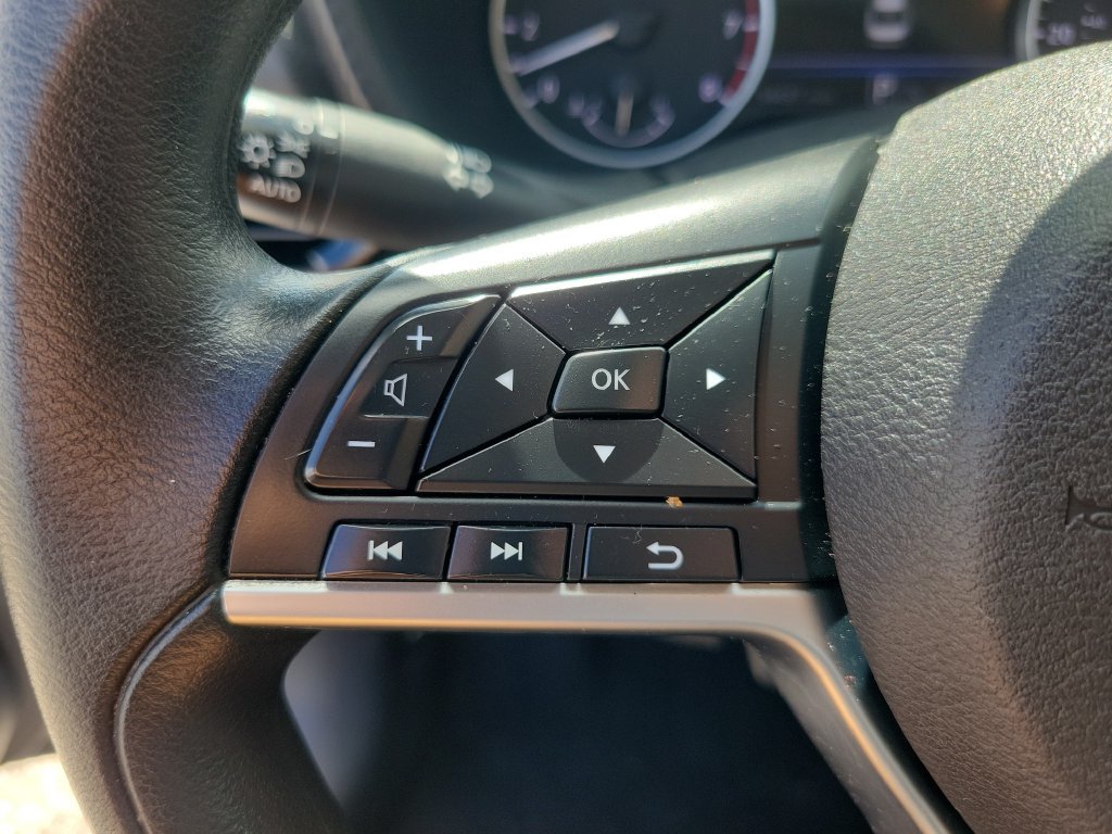 Certified 2025 Nissan Sentra SV FWD image 18