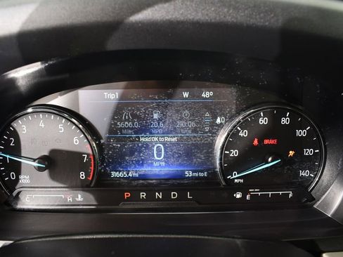 Used 2022 Ford Explorer XLT w/ Equipment Group 202A AWD/4WD image 27