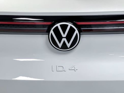 New 2026 Volkswagen ID.4 Pro RWD image 26