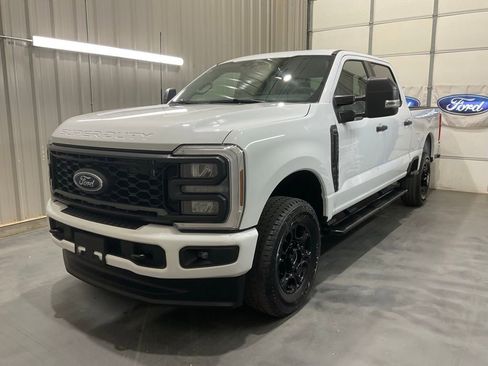 Used 2026 Ford F250 XL w/ STX Appearance Package image 3
