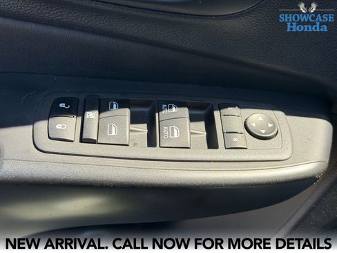 Used 2022 Jeep Cherokee Trailhawk w/ Comfort/Convenience Group image 9