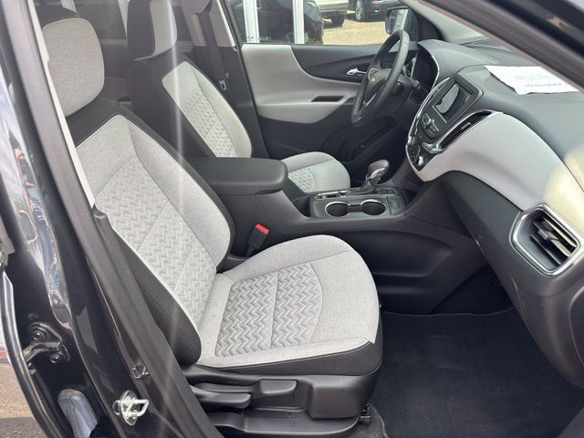 Used 2023 Chevrolet Equinox LT w/ Driver Convenience Package AWD/4WD image 12