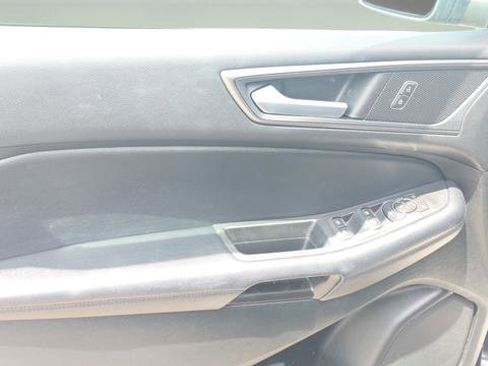 Used 2022 Ford Edge SE w/ Black Appearance Package AWD/4WD image 20