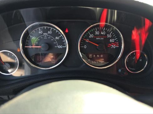 Used 2016 Jeep Wrangler Unlimited Rubicon image 6