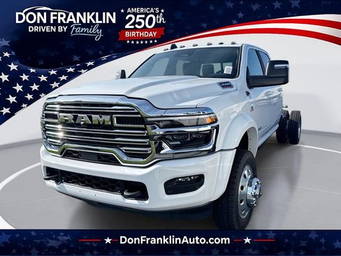 New 2026 RAM 4500 4x4 Crew Cab DRW w/ Laramie Trim Package image 1