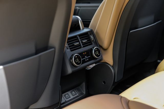 New 2026 Land Rover Discovery Limited Edition AWD/4WD image 51