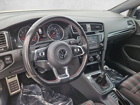 Used 2017 Volkswagen GTI Sport image 10