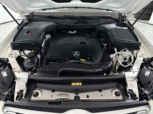 Used 2022 Mercedes-Benz GLC 300 4MATIC image 29