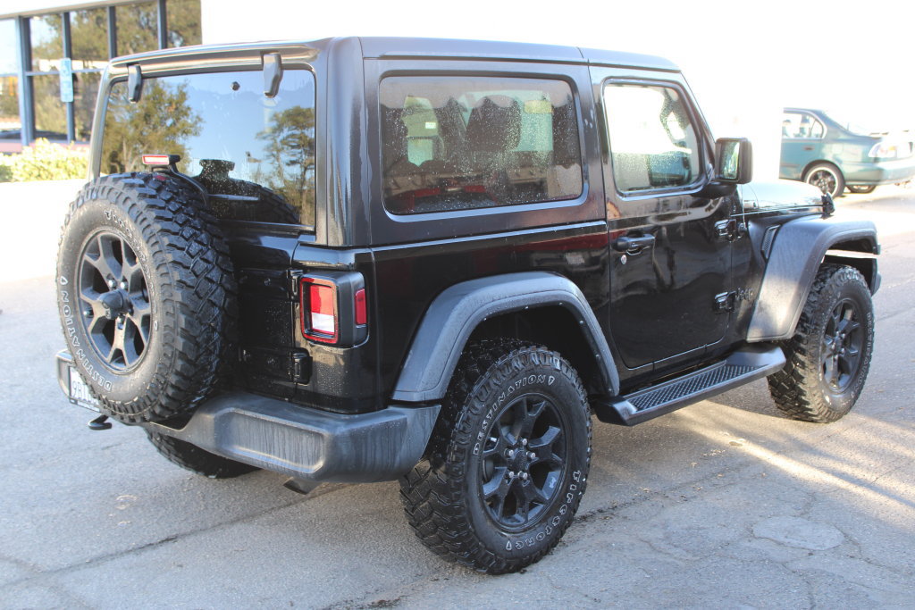 Used 2022 Jeep Wrangler Sport AWD/4WD image 4