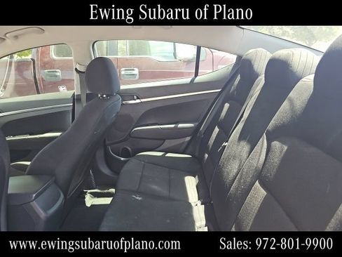 Used 2020 Hyundai Elantra SE w/ Cargo Package (C1) FWD image 7