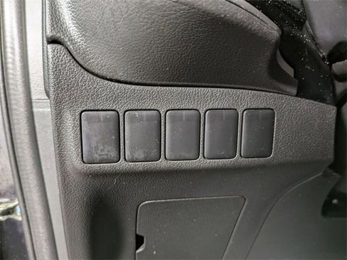 Used 2019 Mitsubishi Outlander ES image 15