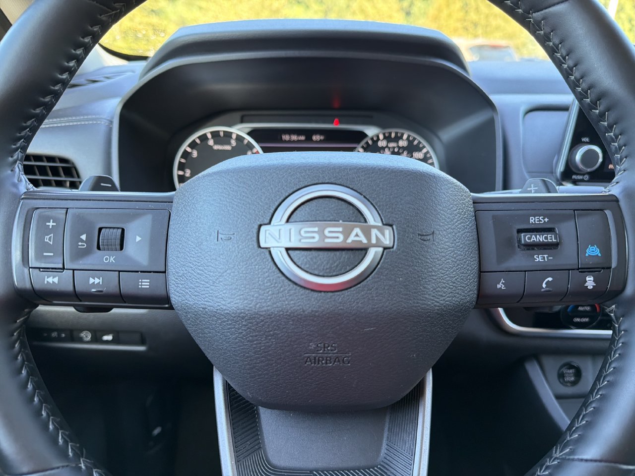 Used 2025 Nissan Rogue SV AWD/4WD image 10