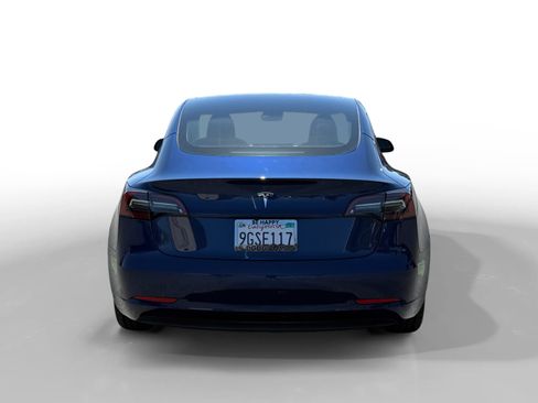 Used 2023 Tesla Model 3 Standard Range RWD image 4