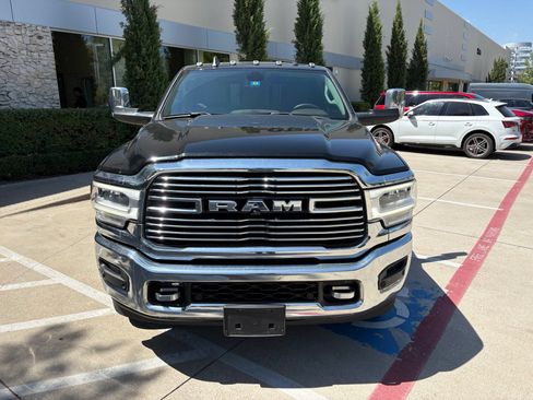 Used 2022 RAM 3500 Laramie AWD/4WD image 2