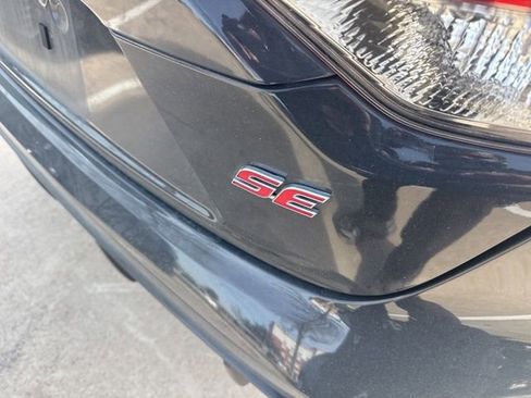 Used 2023 Toyota Corolla SE image 4