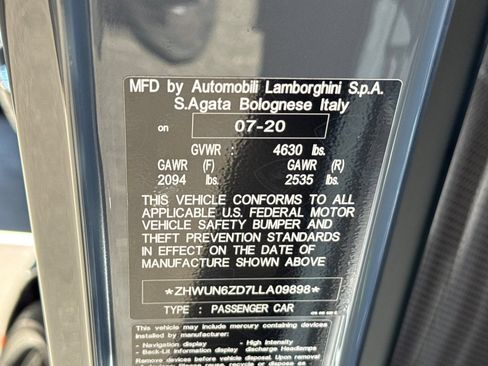 Used 2020 Lamborghini Aventador SVJ AWD/4WD image 44