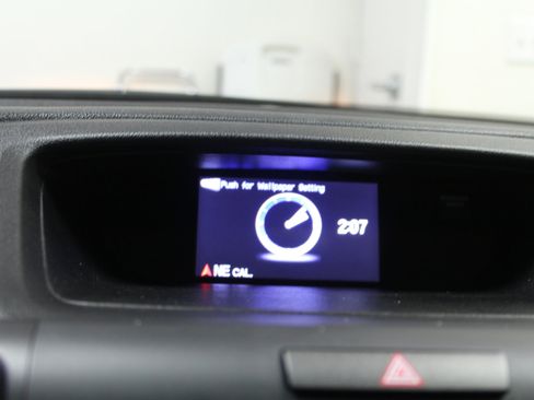 Used 2016 Honda CR-V LX image 12