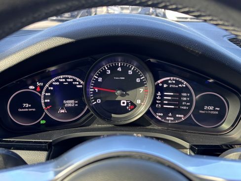 Used 2020 Porsche Cayenne S image 21