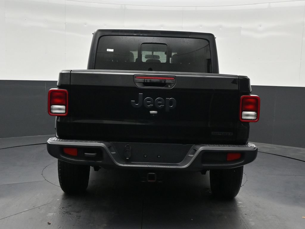 Used 2021 Jeep Gladiator Sport AWD/4WD image 4