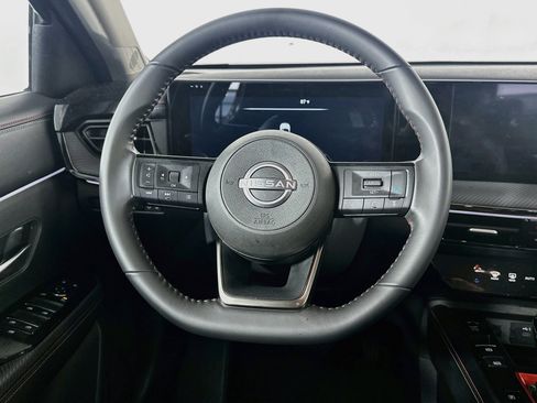 Used 2025 Nissan Kicks SR w/ Illumination Package AWD/4WD image 18
