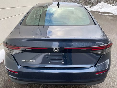 New 2025 Honda Accord SE image 5