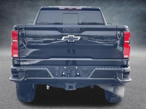 Used 2024 Chevrolet Silverado 2500 LTZ w/ LTZ Plus Package image 22