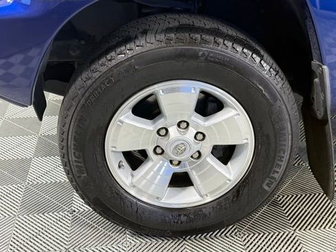 Used 2014 Toyota Tacoma PreRunner w/ TRD Sport Package image 12