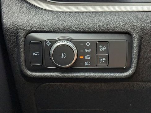 Used 2020 Ford Explorer XLT w/ Equipment Group 202A image 22