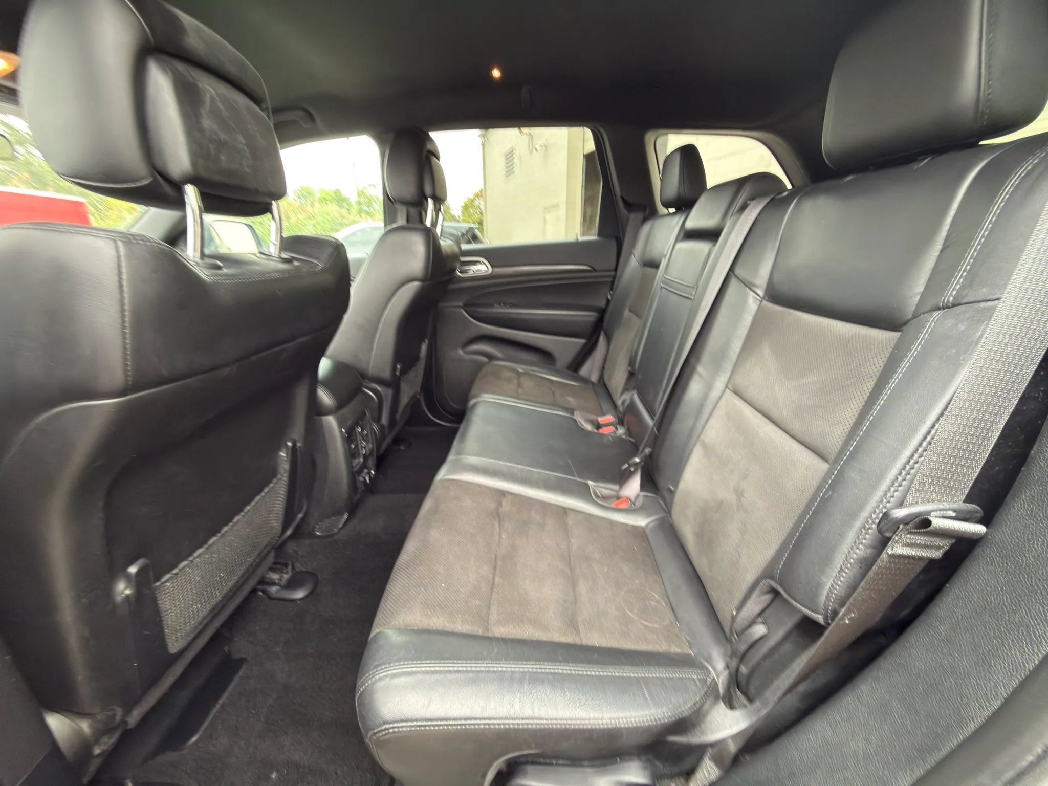 Used 2021 Jeep Grand Cherokee Laredo X AWD/4WD image 18