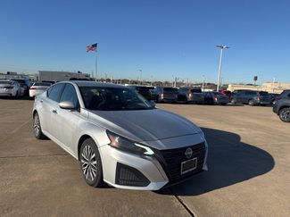 Certified 2023 Nissan Altima 2.5 SV video 1