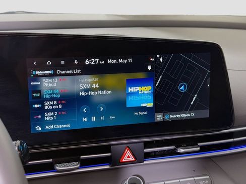 Used 2025 Hyundai Elantra SEL FWD image 17