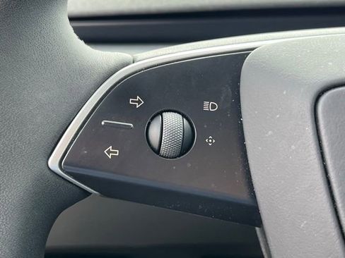 Used 2025 Tesla Model 3 Long Range image 9