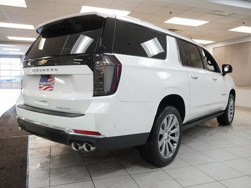 New 2025 Chevrolet Suburban Premier AWD/4WD image 15