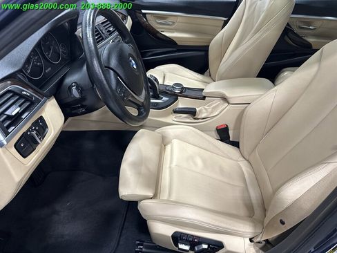 Used 2017 BMW 330i xDrive Sedan image 3