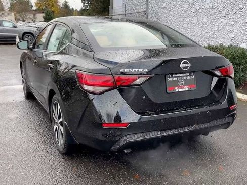 Certified 2025 Nissan Sentra SV image 9