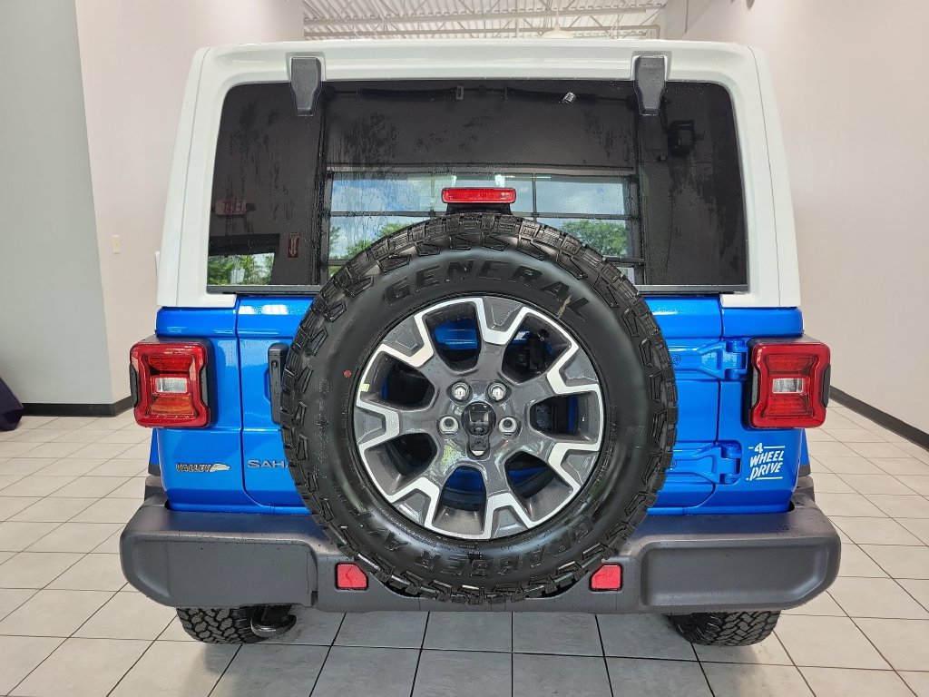 New 2026 Jeep Wrangler Unlimited Sahara w/ Whitecap Package AWD/4WD image 6