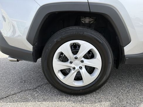 Certified 2024 Toyota RAV4 LE image 28