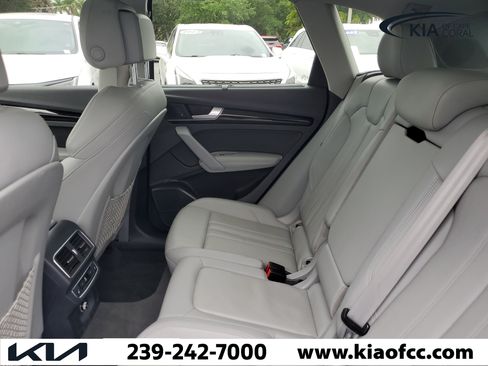 Used 2018 Audi Q5 Prestige w/ Prestige Package AWD/4WD image 11
