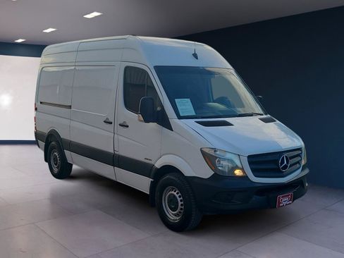 Used 2016 Mercedes-Benz Sprinter 2500 image 7