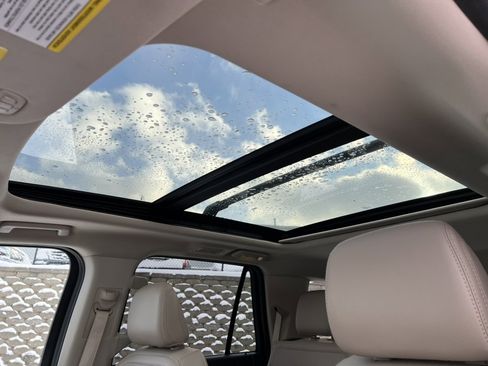 Certified 2022 Ford Expedition Limited image 8