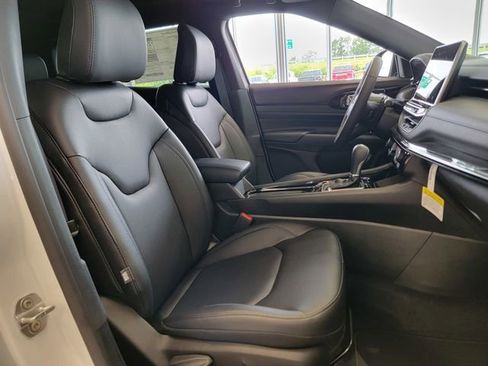 New 2025 Jeep Compass Limited w/ Sun & Sound Group image 21