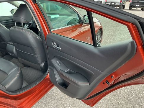 Used 2021 Nissan Altima 2.5 SR FWD image 25
